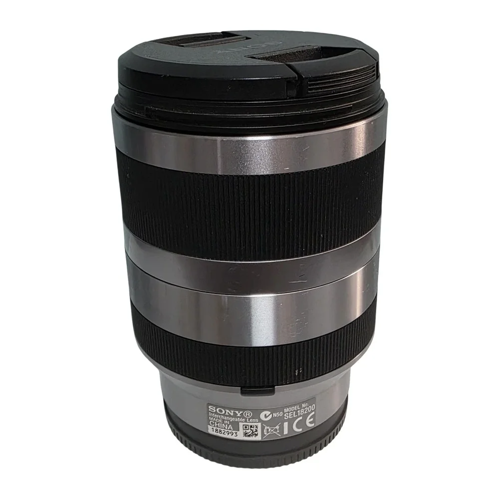 SONY 18-200mm F3.5-6.3 OSS (SEL18200) for Sony E mount With Lens Caps